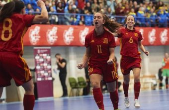 Physical performance of elite and sub-elite Spanish female futsal players