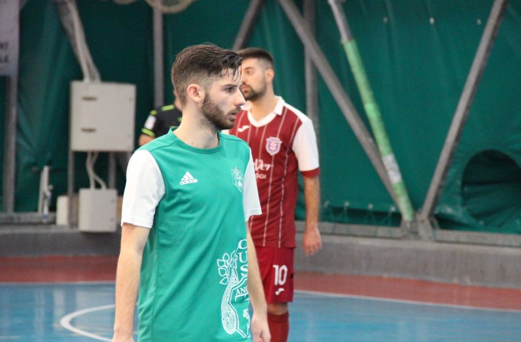 English futsal player Liam Palfreeman makes it 7 goals in 7 games in Italy for CUS Ancona