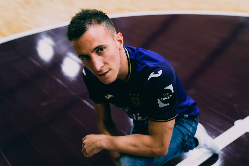 RSC Anderlecht Futsal sign Maximiliano Rescia and Fits